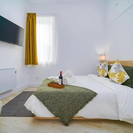 Ubicado En Madrid Centro - 5 Personas. Apartment Exterior photo